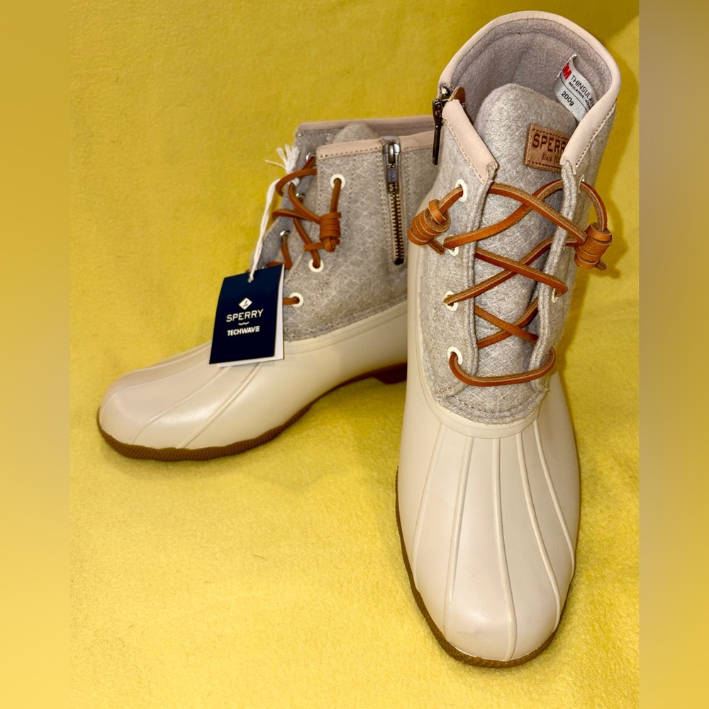 Sperry Women's Mid Saltwater Embossed Wool Duck Boots STS82473 Oat/Gray -  Sz 9